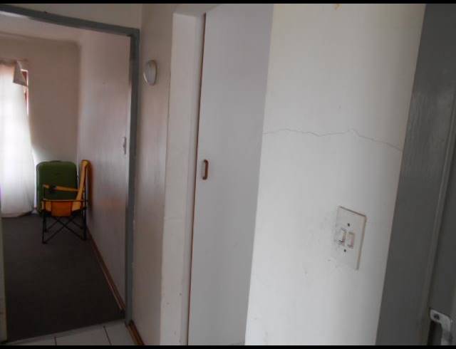 2 BEDROOM PROPERTY TO RENT IN MEER EN SEE